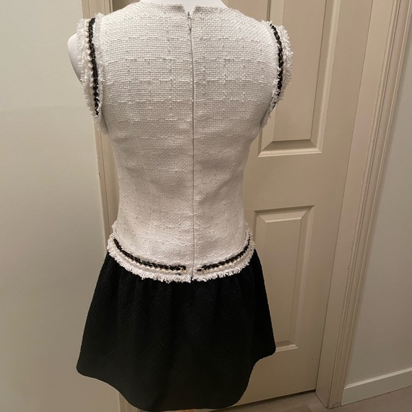 Beautiful drop waist sleeveless tweed mini dress - Picture 7 of 11